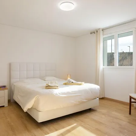 Amendoeiras By Interhome