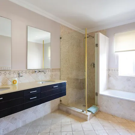 Amendoeiras By Interhome