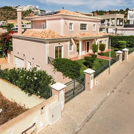 Amendoeiras V6 - Vip By Interhome