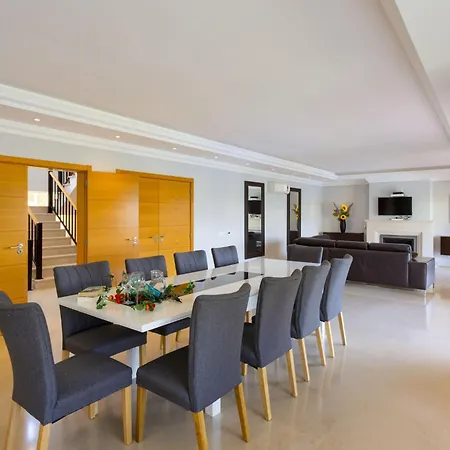 빌라 Amendoeiras V6 - Vip By Interhome